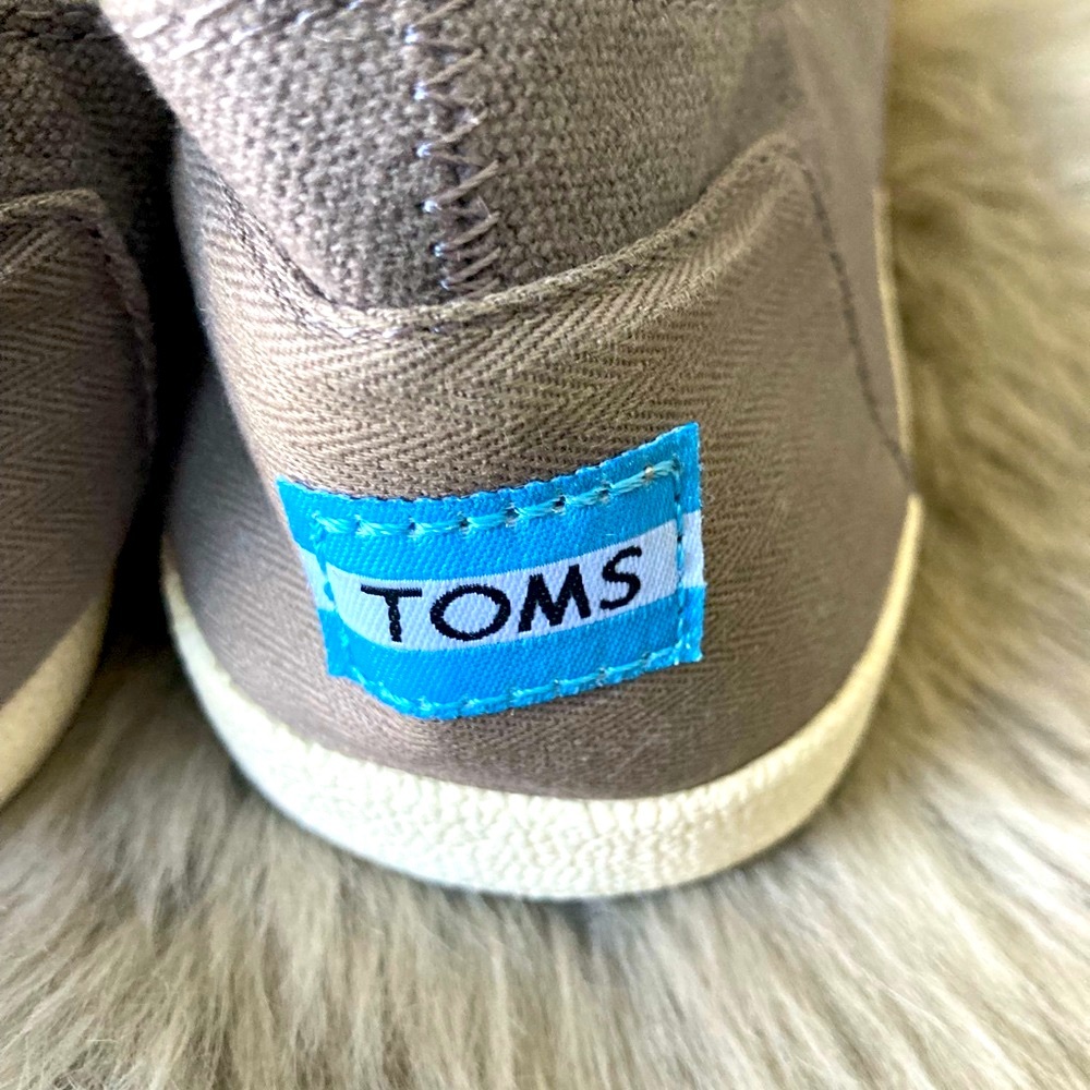 TOM’S. - Picture 2 of 5